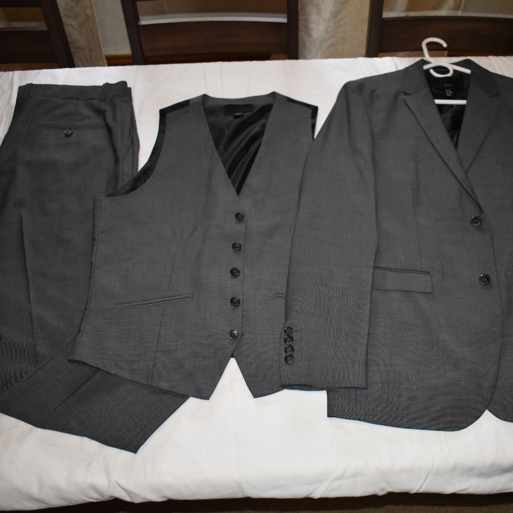 Men's H&M 3 Piece Suit